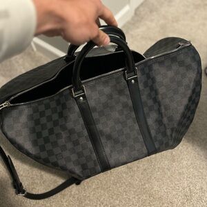 LV Damier Keepall Duffle Bag. Gently used, looks great